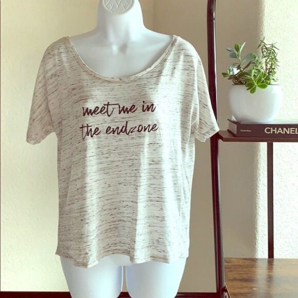 𝅺❤️ Heather Gray Short sleeve Graphic Shirt Size S ❤️ - Picture 1 of 7